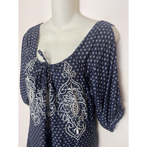 Tamara Catz Blue Embroidered Cold Shoulder Short Dress Women’s Sz S/M Blue - Picture 4 of 7